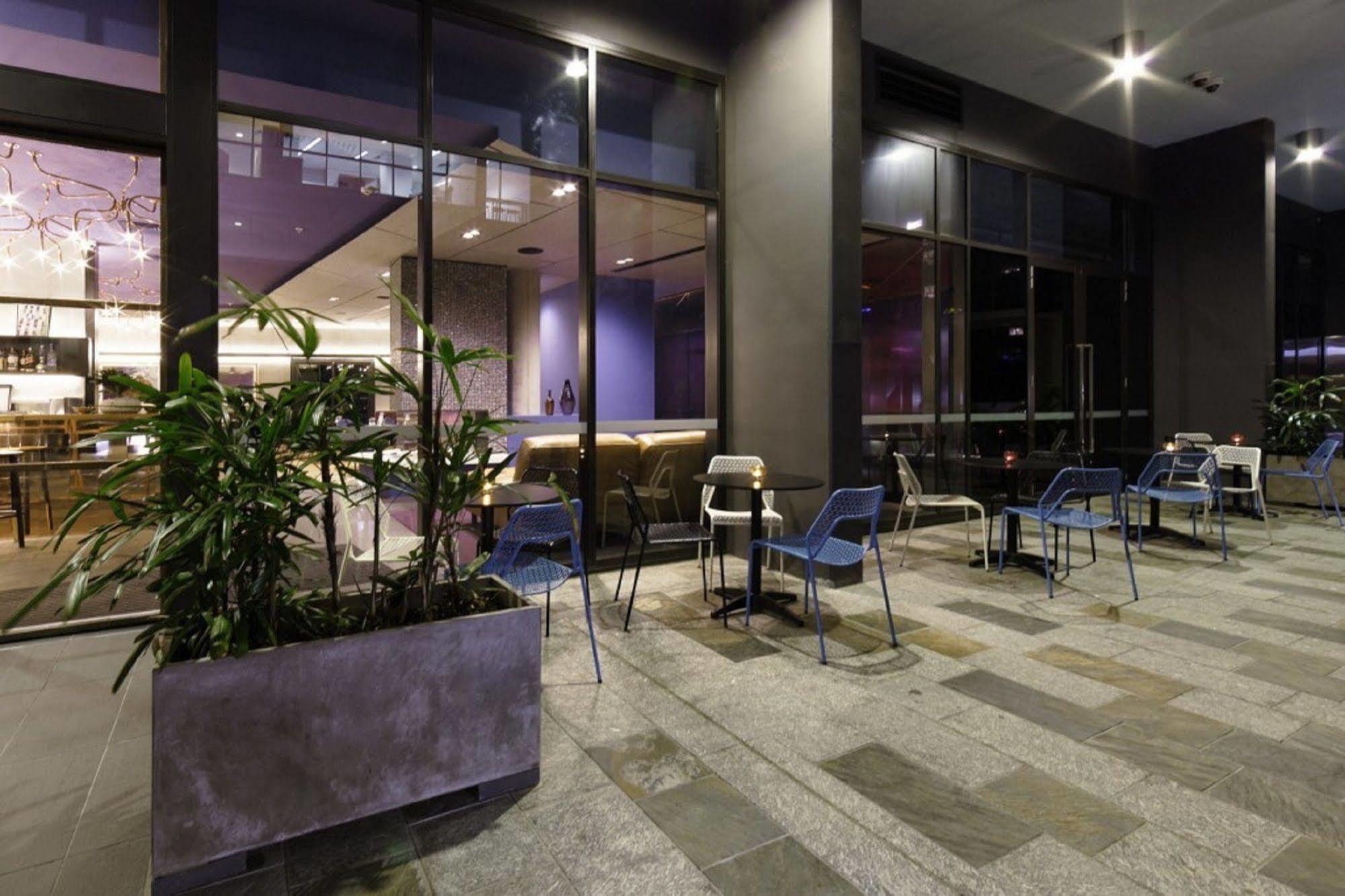 Alpha Mosaic Hotel Fortitude Valley Brisbane Exterior photo